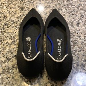 Rothys black points - 7.5